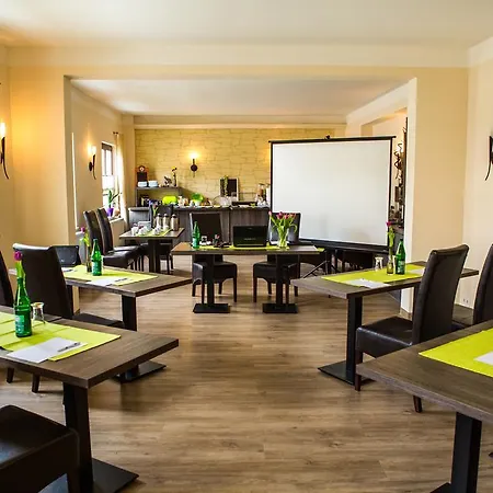 Weisse Elster Отель