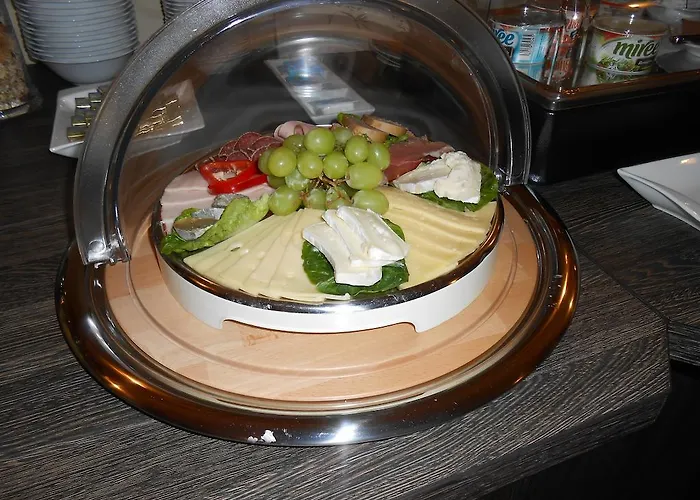 ホテル Weisse Elster 3*